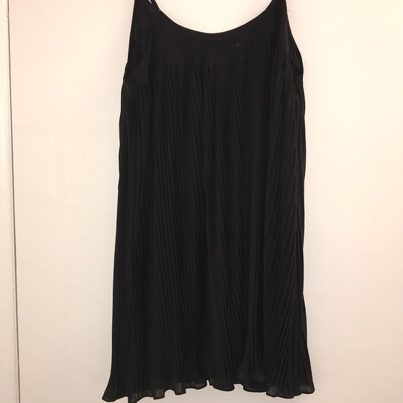 UO: Black Pleated Mini Shift Dress - Picture 3 of 4